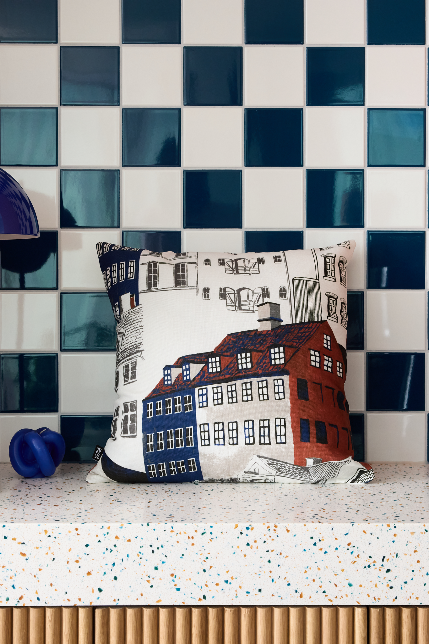 108573-3767_2; Vallila Kobenhavn-koristetyynynpäällinen Monivärinen / 43x43 cm