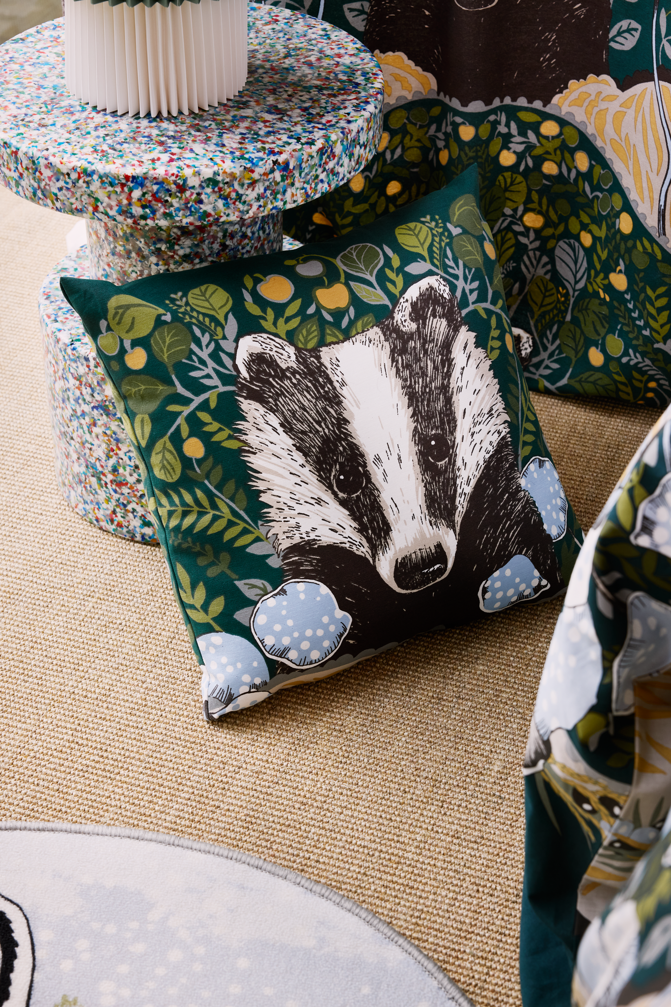 107345-7800_4; Vallila Yövuoro-koristetyynynpäällinen Tummanvihreä / 43x43 cm