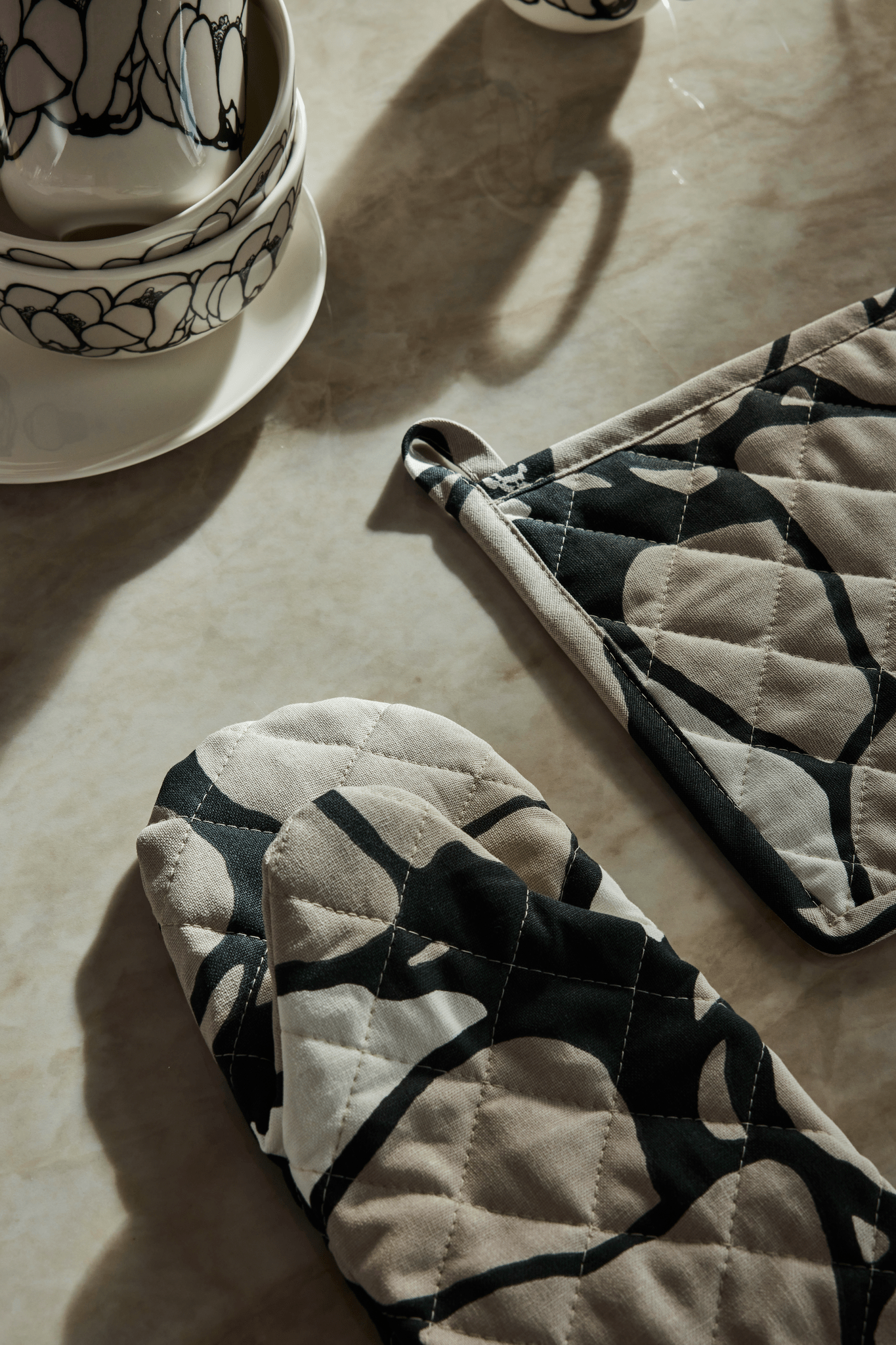 107966-1_1; Vallila Makeba-patalappu 2 kpl Beige / 20x20 cm