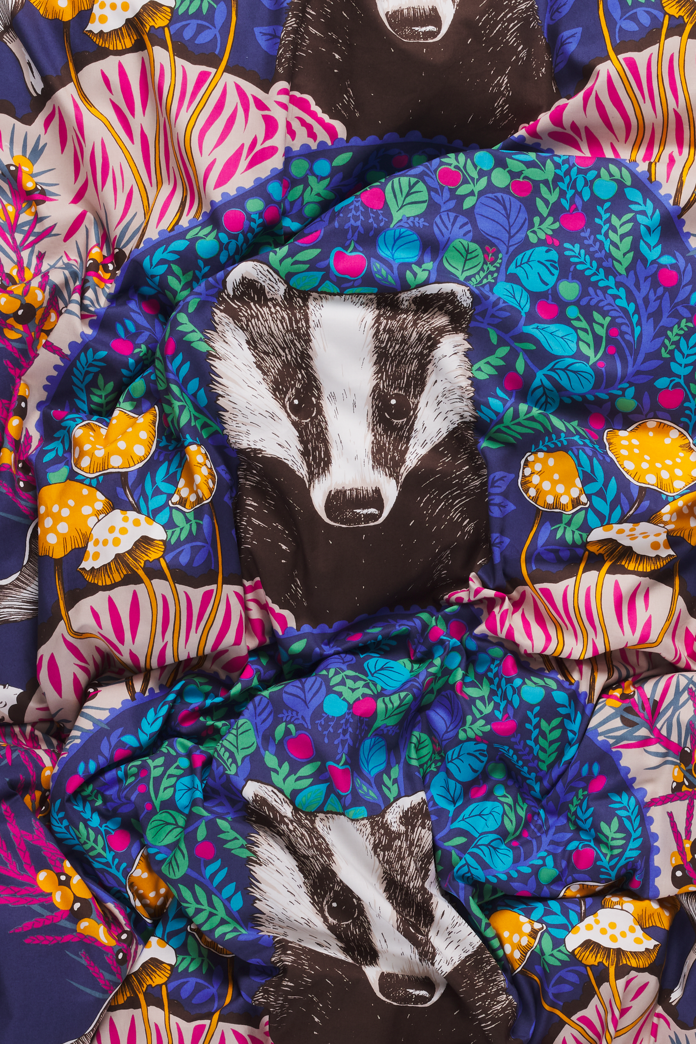 106710-8_1; Vallila Yövuoro-pussilakanasetti Monivärinen / 150x210 cm