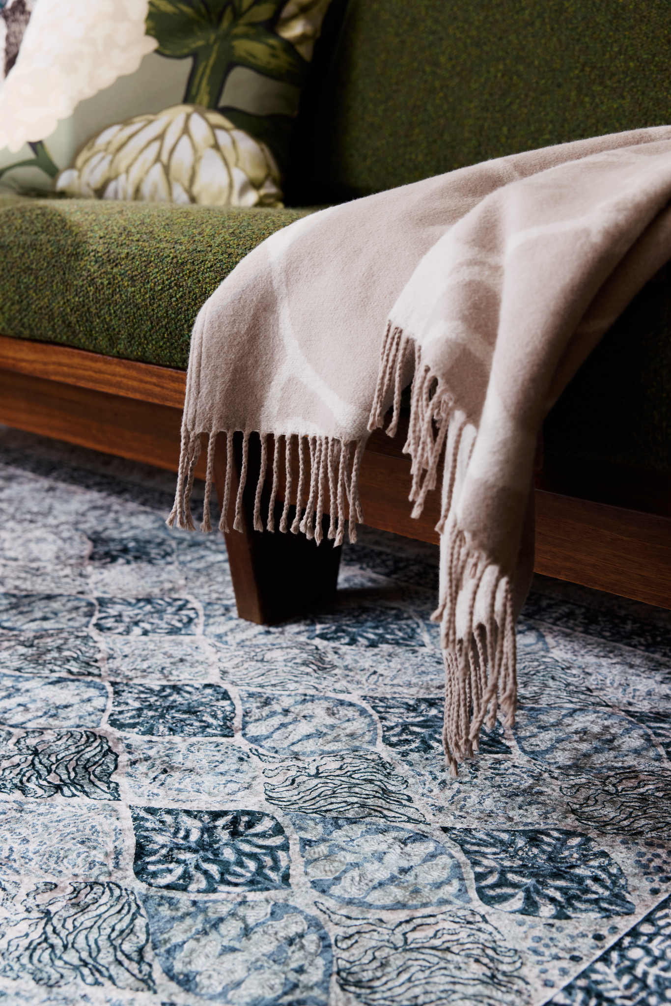107059-1000_1; Vallila Makeba-huopa Beige / 125x170 cm