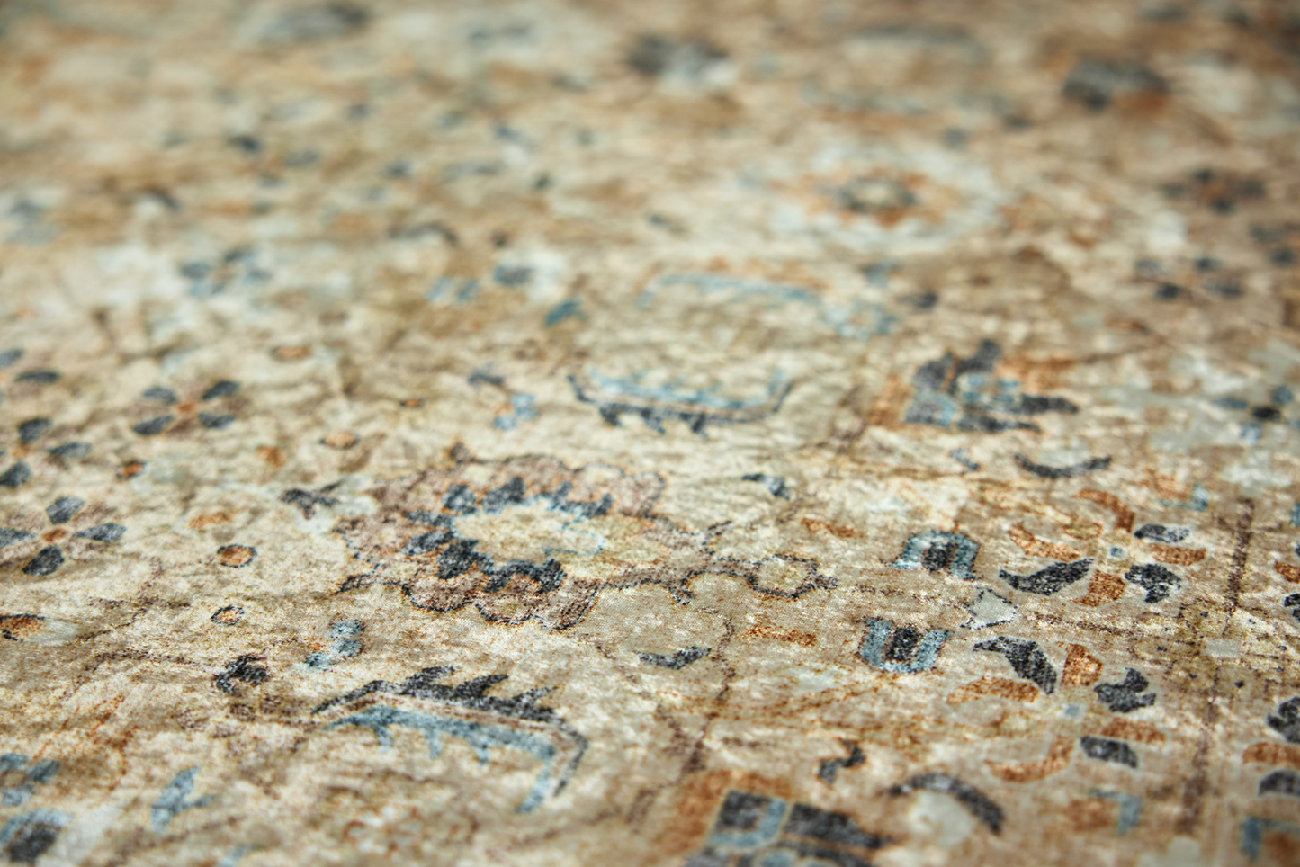 108336-0310_5; 108334-0310_5; 108335-0310_5; Vallila Jalokivi-matto Beige / 160x230 cm