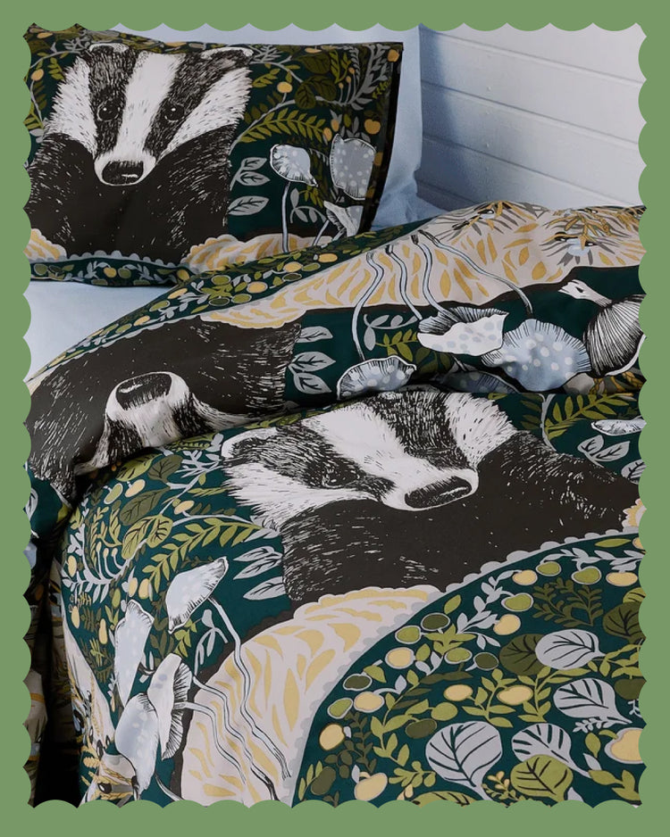 108804-7800_1; 106710-7800_1; Vallila Yövuoro-pussilakanasetti Tummanvihreä / 150x210 cm 