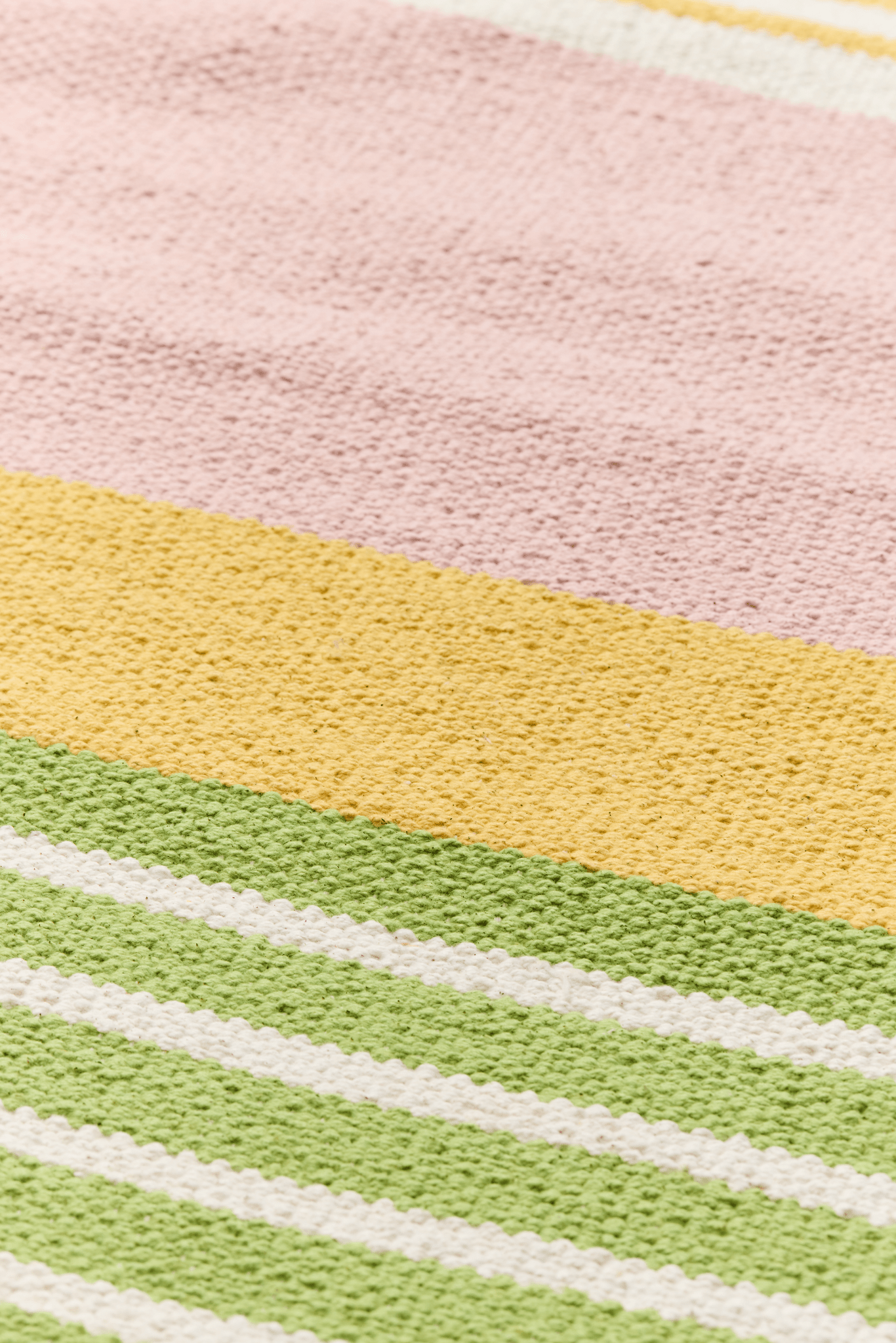 109266-4326_3; Vallila Pornainen-matto Pinkki-keltainen / 140x200 cm 