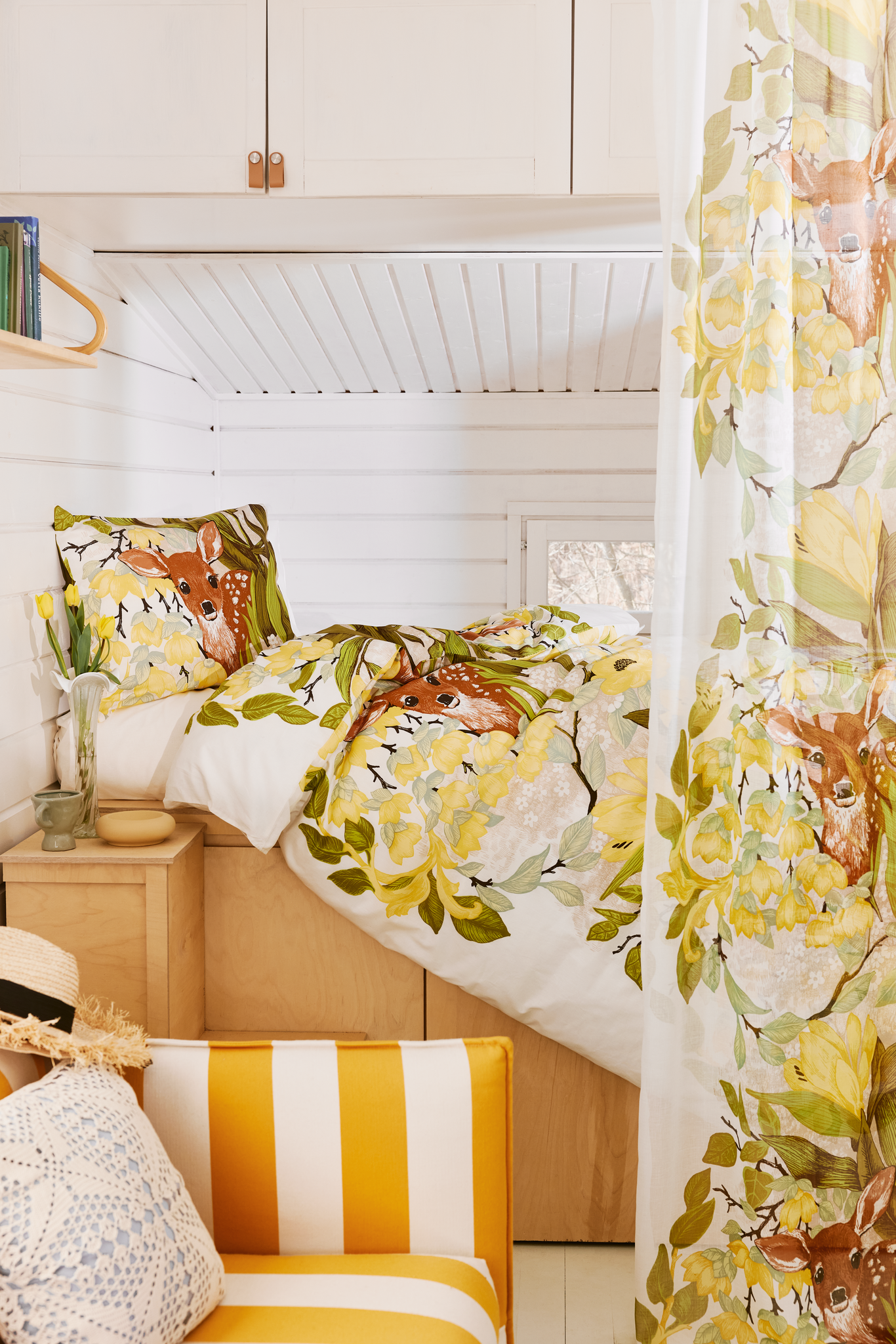 108862-2270_1; Vallila Bambi-valoverho Keltainen / 140x250 cm 