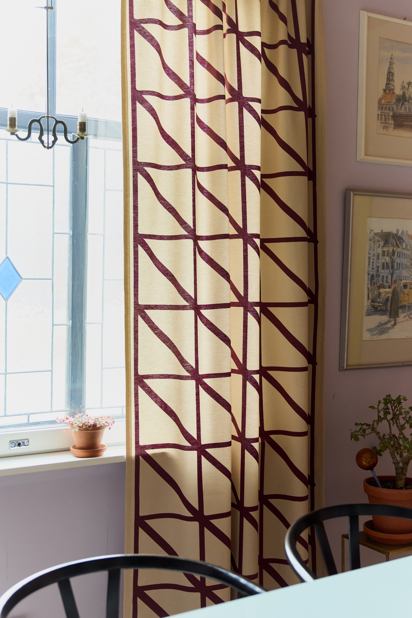 23310-23982-1049CU_1; Vallila Lucina-verho Beige-viininpunainen / 140x250 cm 