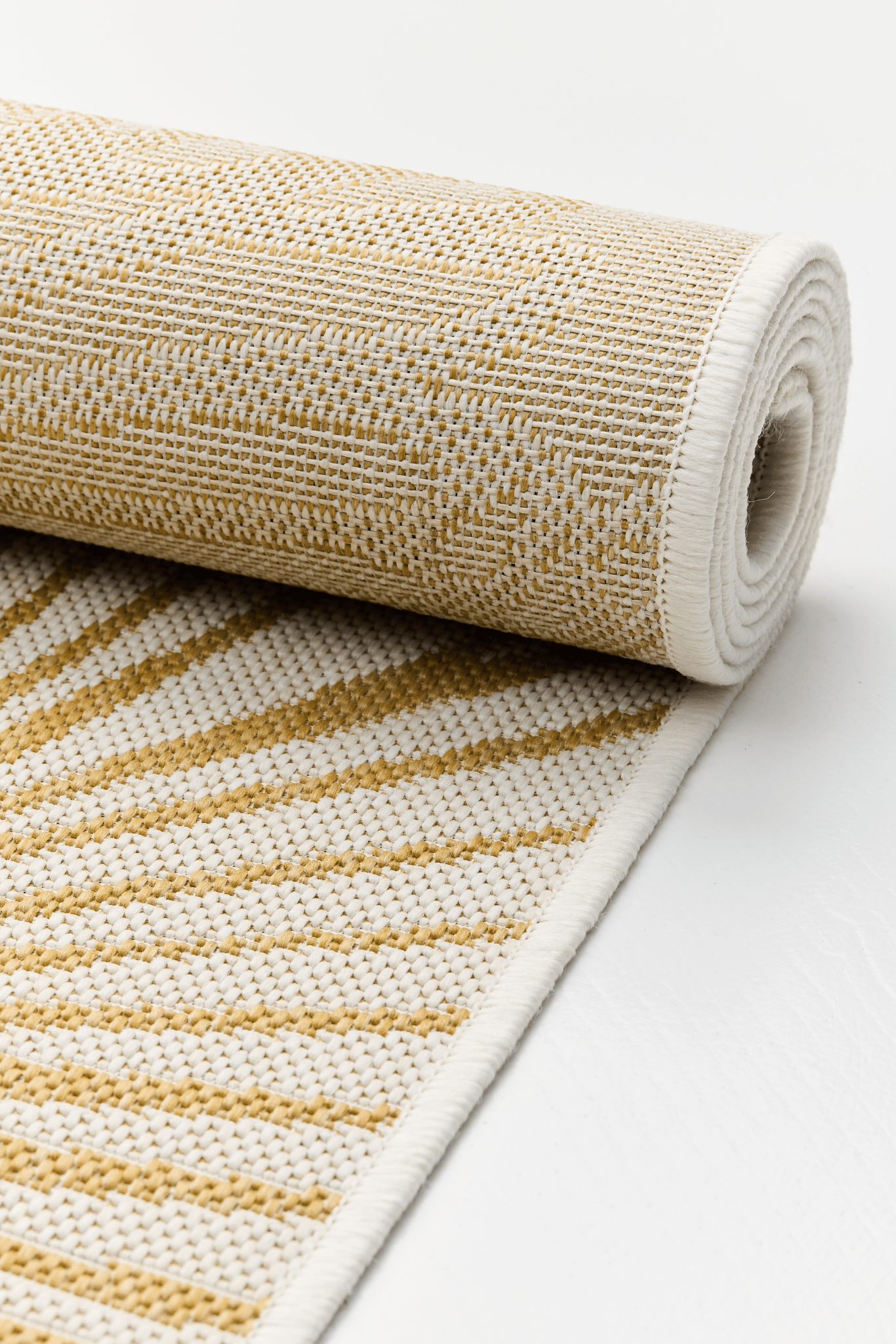 109068-2900_3; Vallila Stella-matto Keltainen / 133x190 cm 