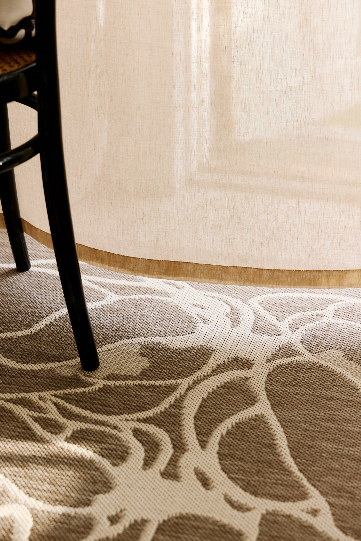 108296-1001_2; 108295-1001_2; Vallila Makeba-käytävämatto Beige-valkoinen / 100x200 cm 