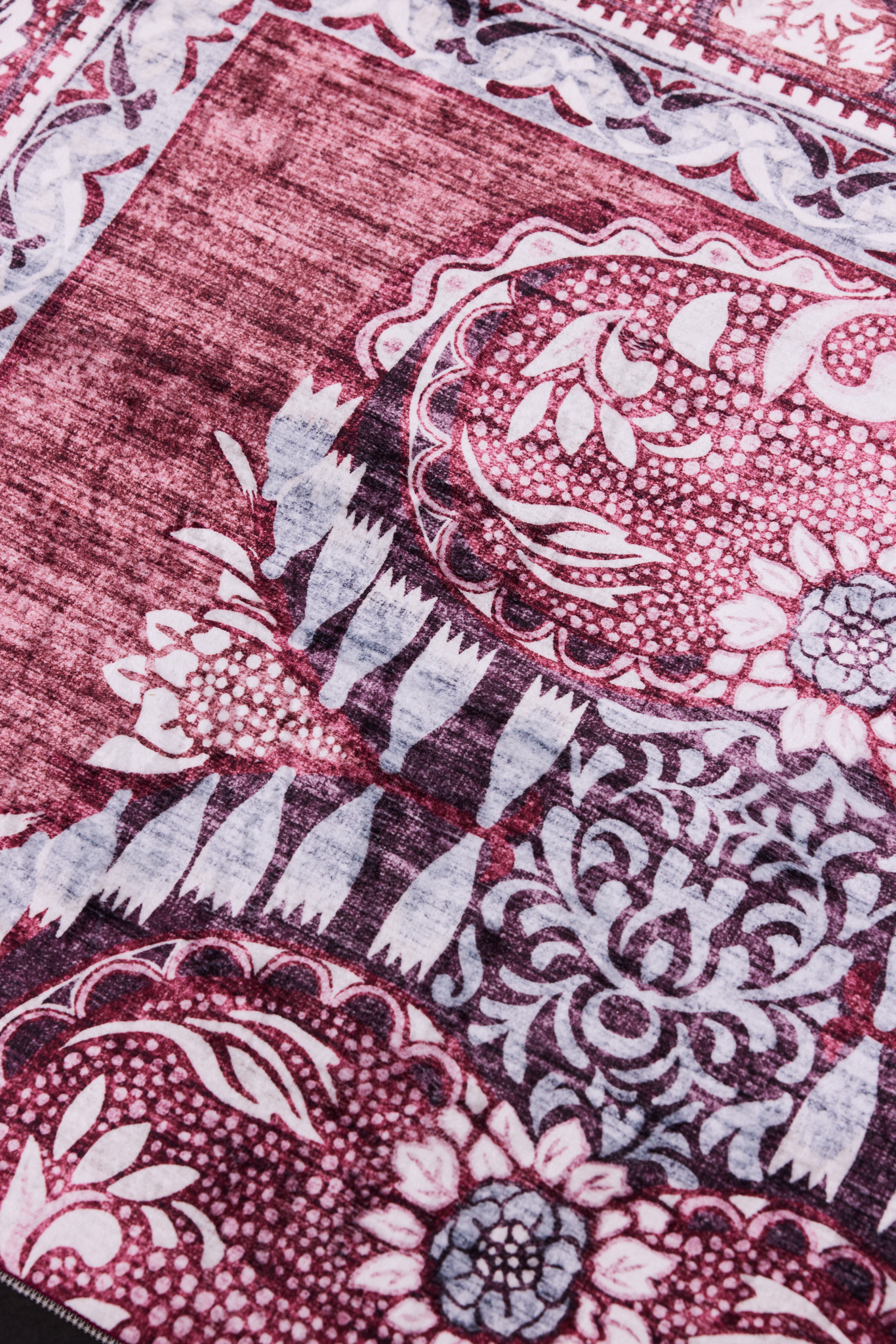 106769-4890_2; Vallila Sumeri-käytävämatto Punainen-harmaa / 80x200 cm 