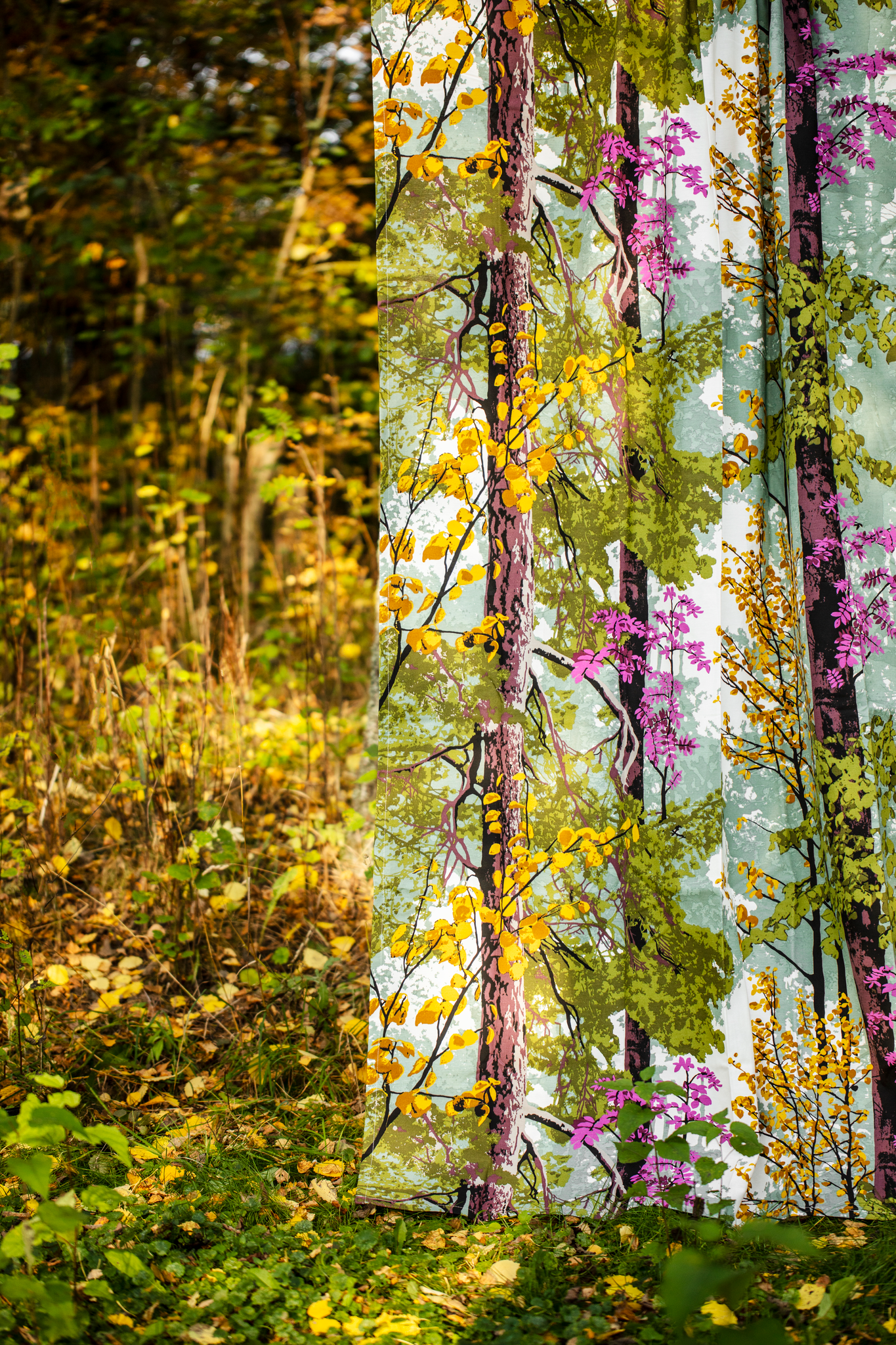 103358-4_2; Vallila Harmonia-verho Monivärinen / 140x250 cm 