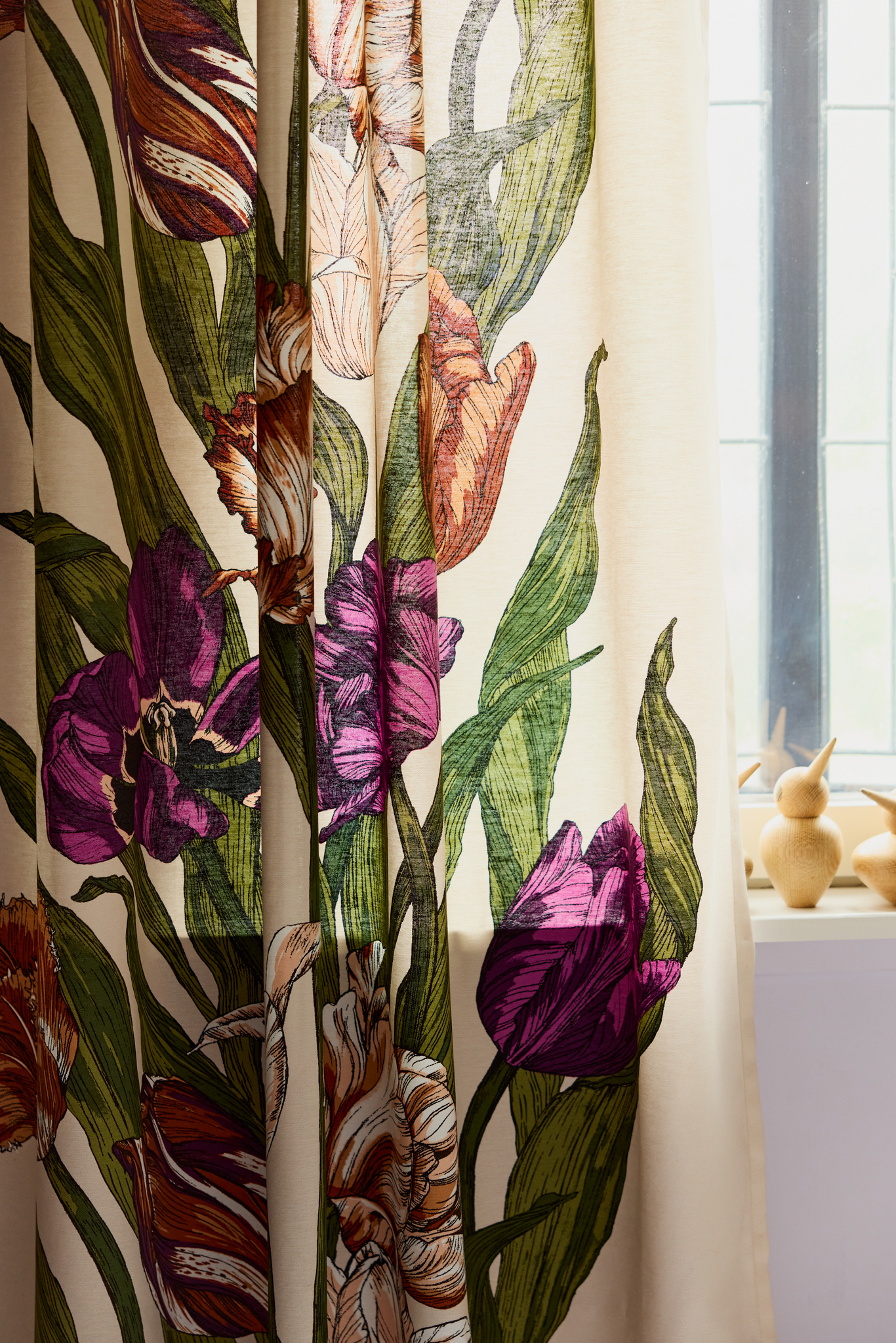 23310-101301-3750CU_1; Vallila Kukoistus-verho Terra-violetti / 140x250 cm 