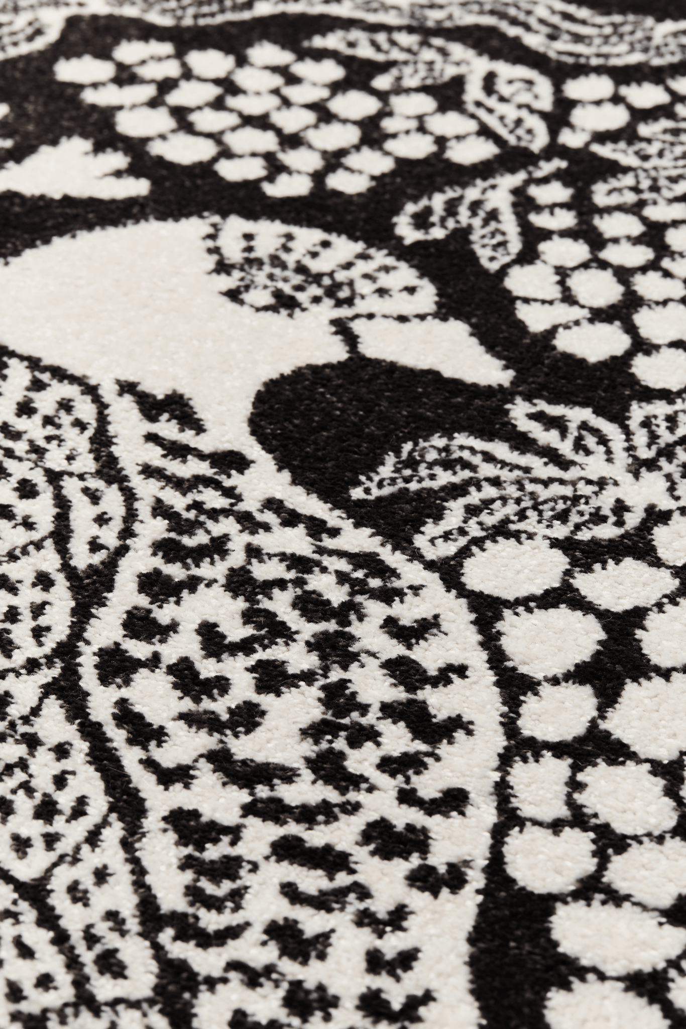 108774-9700_1; 108773-9700_1; Vallila Viserrys-käytävämatto Tummanharmaa / 80x150 cm 