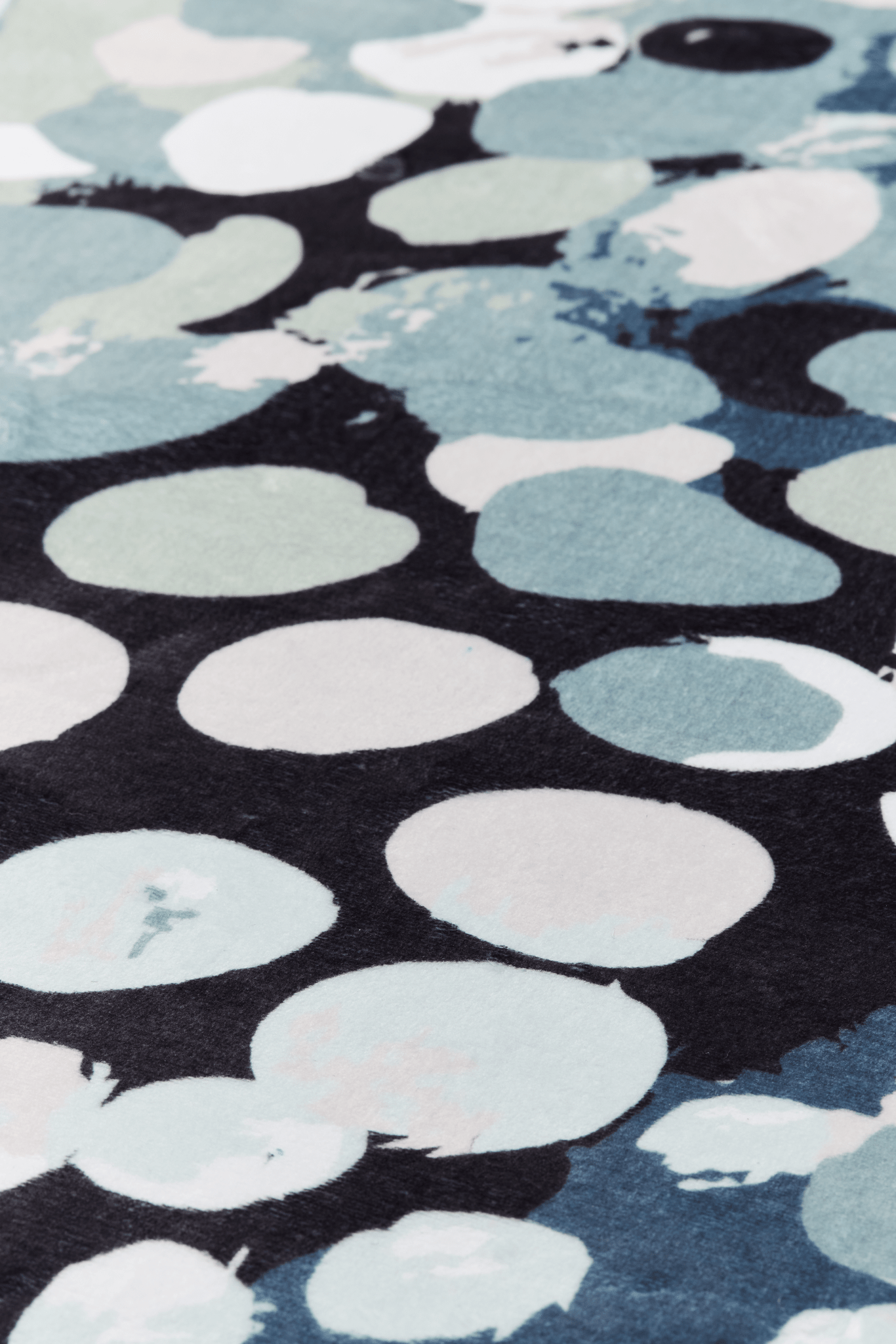 109104-7710_4; Vallila Puhuri-matto Salvianvihreä / Ø120 cm 