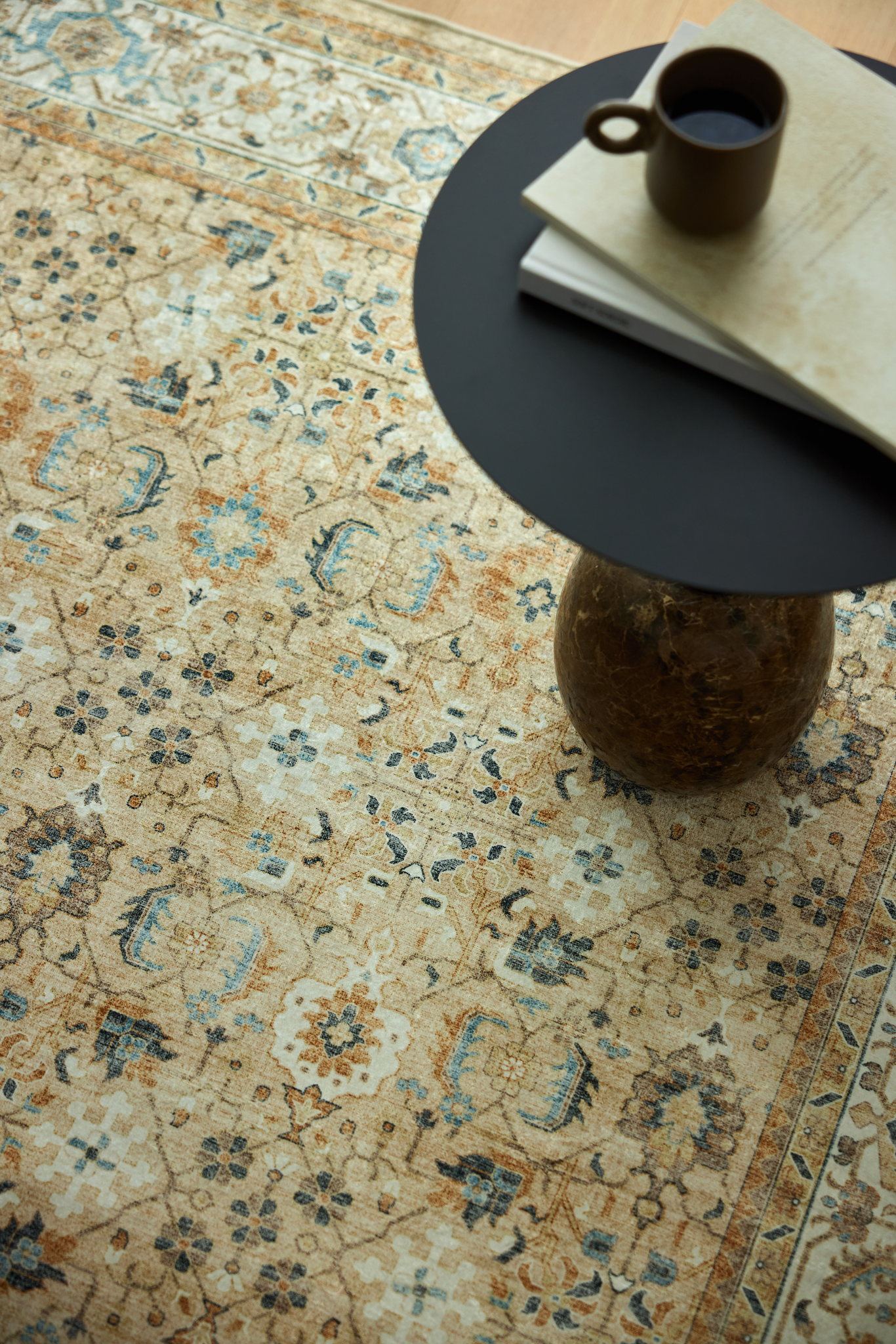 108334-0310_2; Vallila Jalokivi-matto Beige / 140x200 cm 