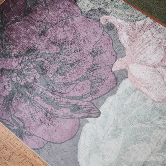 108757-7450_3; Vallila Juhannusruusu-matto Vihreä-malva / 140x200 cm 